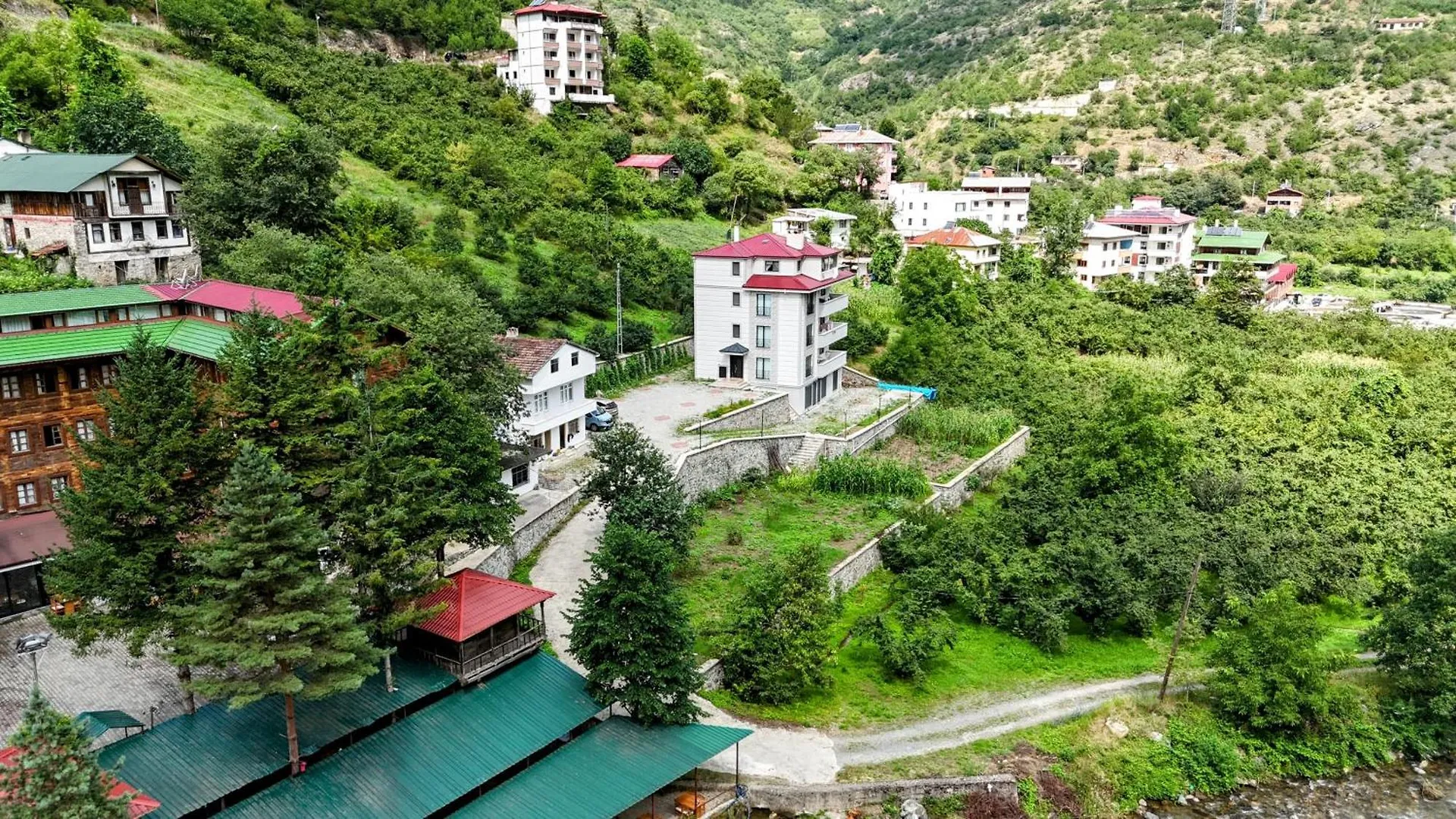 Suemela Monastery & Hamsikoy Apart Hotel Трабзон