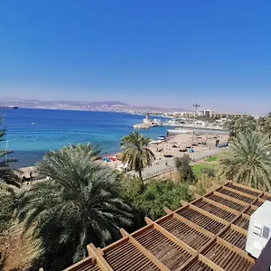 احجز هنا