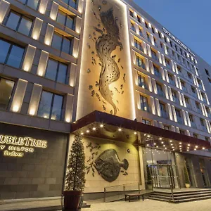 5* Отель Doubletree By Hilton